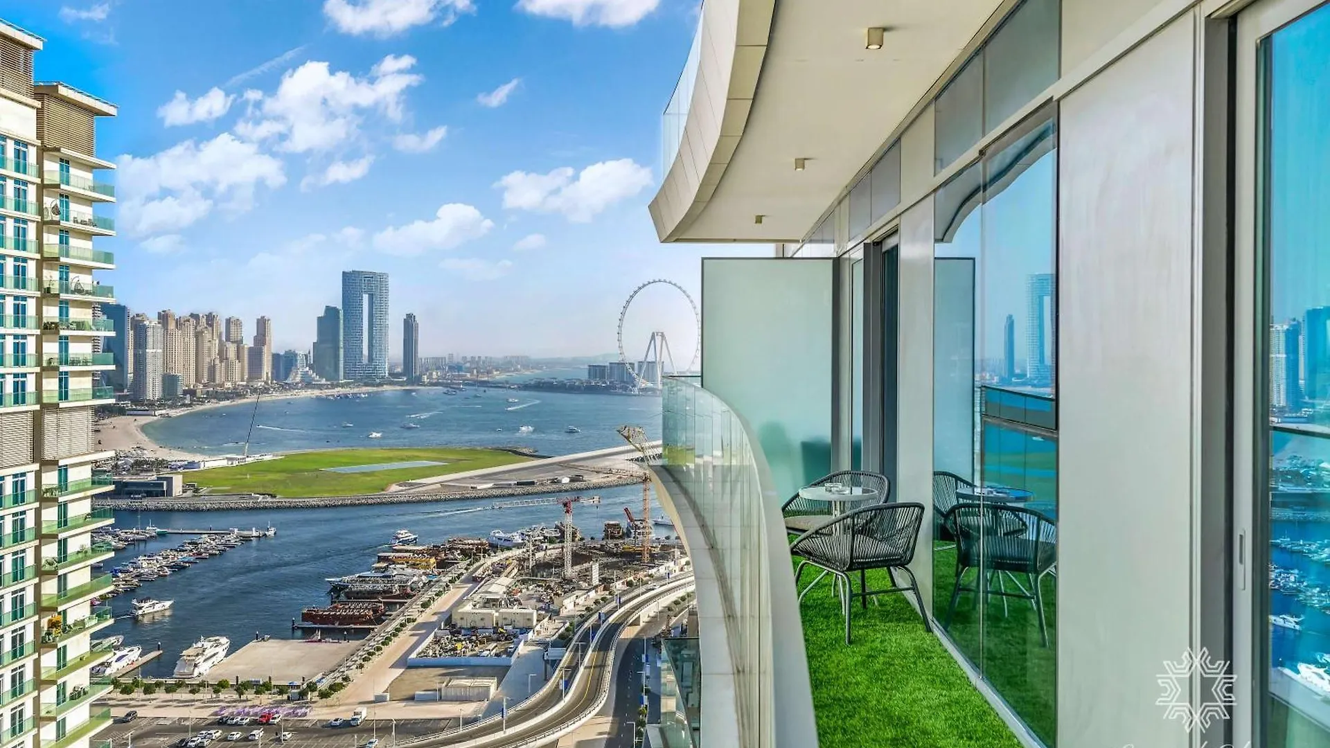 Luxury Apartment - Private Beach Access - Amazing Sea View - Emaar Beachfront Dubaï 0*,  Émirats arabes unis